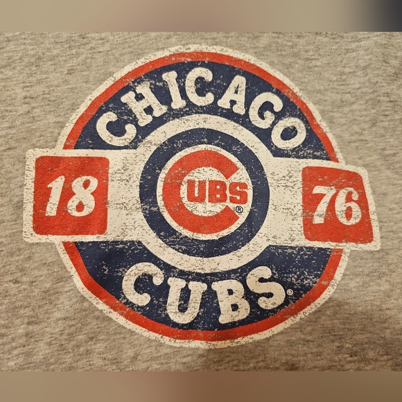 NWT Chicago Cubs lightweight hoodie.  Size:XS. - Picture 3 of 9